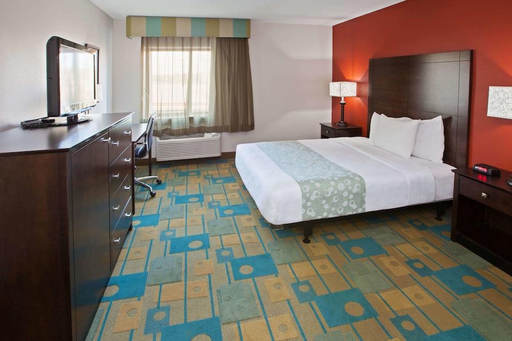 La Quinta By Wyndham Nashville Airport Exterior photo