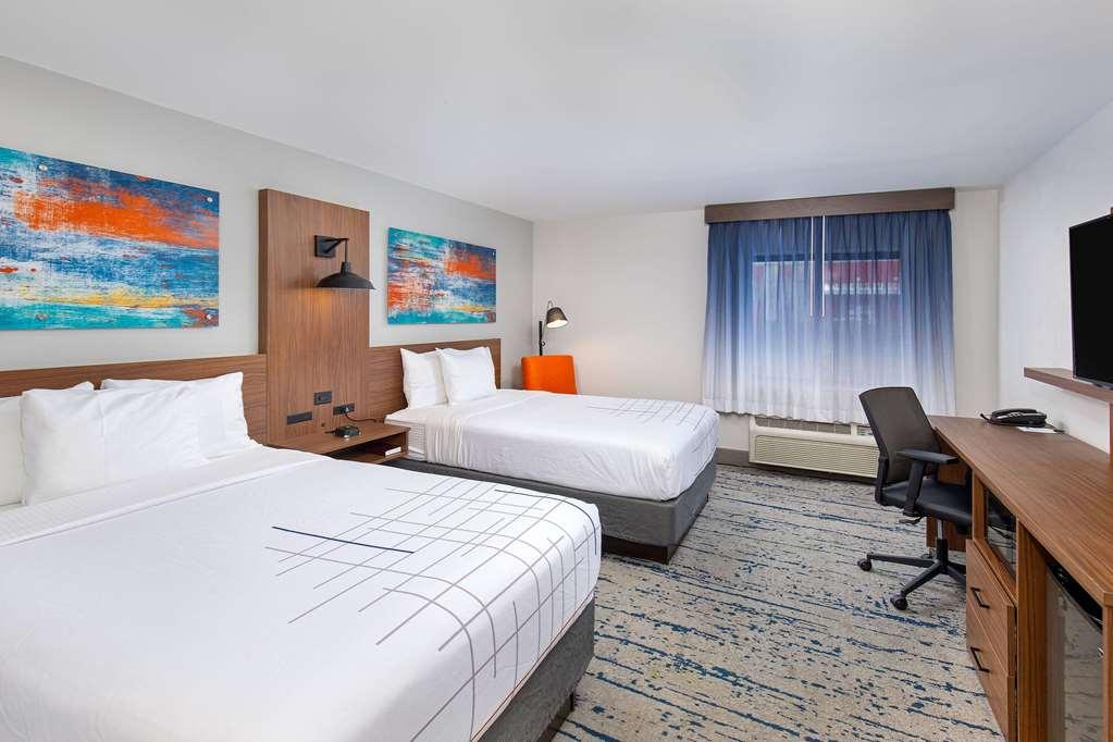 La Quinta By Wyndham Nashville Airport Room photo